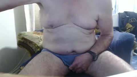 Snapshot of bolbil1 chatting on 11.16.25 bolbil1 online show from 11.16.25
