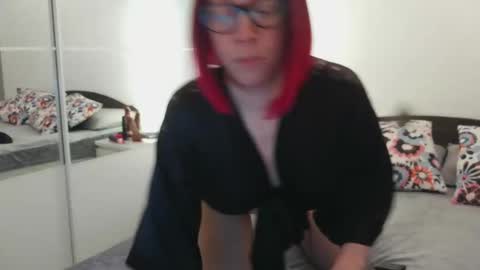 Snapshot of bonbonsitos_69 chatting on 02.24.26 Lucy online show from 02.24.26