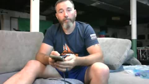 Snapshot of bongripingclitlicker chatting on 05.18.26 bongripingclitlicker online show from 05.18.26