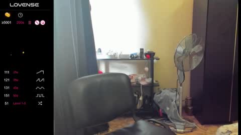 Snapshot of boni_nell__ chatting on 02.26.25 Nell online show from 02.26.25