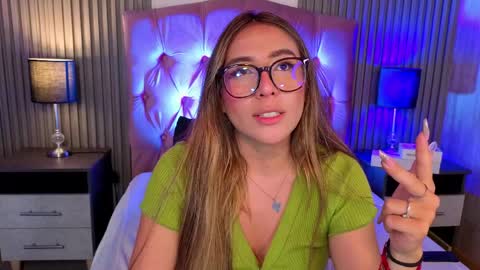 Snapshot of bonnali_lune chatting on 03.29.26 bonnali_lune online show from 03.29.26