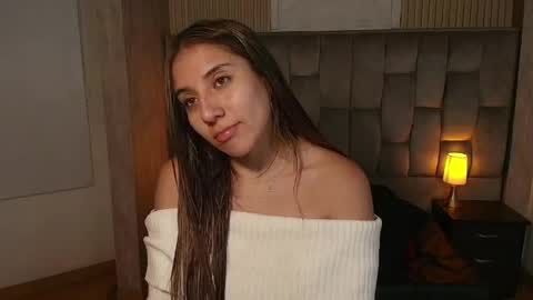 Snapshot of bonnali_lune chatting on 04.18.26 bonnali_lune online show from 04.18.26