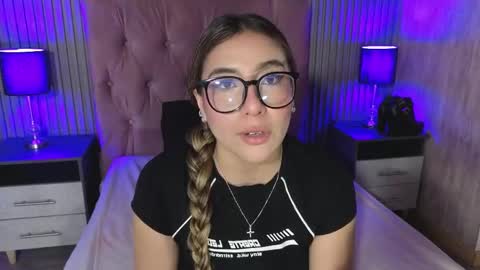 Snapshot of bonnali_lune chatting on 05.11.26 bonnali_lune online show from 05.11.26