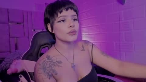 Snapshot of bonnie_anderson chatting on 06.17.26 Bonnie Anderson online show from 06.17.26