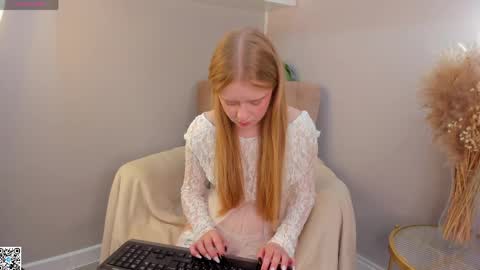 Snapshot of bonnie_jonson chatting on 04.30.26 Bonnie online show from 04.30.26
