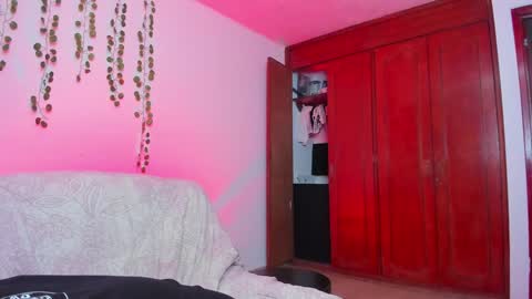 Bonnie Help me reach 500 likes online show from 01.19.25