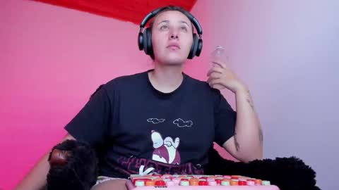 Bonnie Help me reach 500 likes online show from 01.09.26