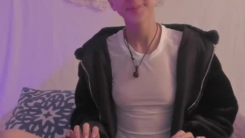   online show from 03.06.25