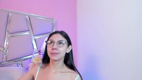 Snapshot of bonniepark_ chatting on 12.23.24 Bonnie online show from 12.23.24