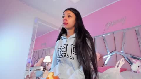 Snapshot of bonniepark_ chatting on 01.14.25 Bonnie online show from 01.14.25