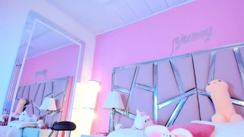 Snapshot of bonniepark_ chatting on 01.29.25 Bonnie online show from 01.29.25