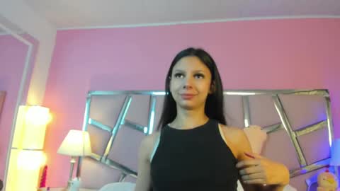 Snapshot of bonniepark_ chatting on 02.12.25 Bonnie online show from 02.12.25