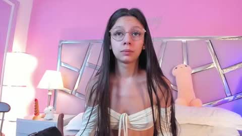 Snapshot of bonniepark_ chatting on 02.18.25 Bonnie online show from 02.18.25