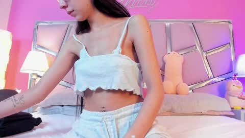 Snapshot of bonniepark_ chatting on 03.04.25 Bonnie online show from 03.04.25