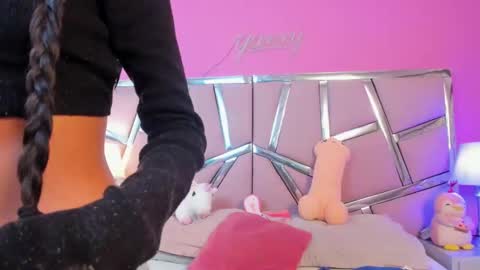 Snapshot of bonniepark_ chatting on 03.07.25 Bonnie online show from 03.07.25