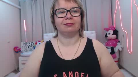 Snapshot of bonnnyboobsy chatting on 05.24.26 bonnnyboobsy online show from 05.24.26