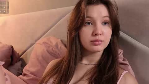 Snapshot of bonnyflower chatting on 09.13.25 Eva online show from 09.13.25