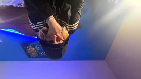 Snapshot of boobookittyfuxx chatting on 11.05.25 boobookittyfuxx online show from 11.05.25