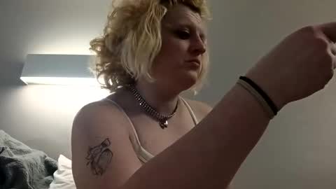 Snapshot of boobookittyfuxx chatting on 02.18.26 boobookittyfuxx online show from 02.18.26