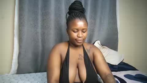 Snapshot of boobsgoddes chatting on 02.05.25 boobsgoddes online show from 02.05.25