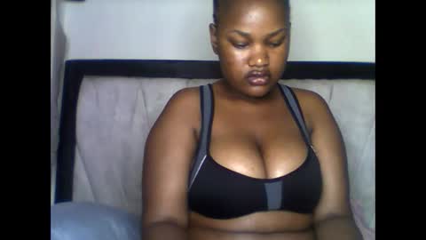 Snapshot of boobylicious012 chatting on 05.27.26 boobylicious012 online show from 05.27.26