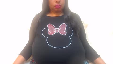 Snapshot of boobyqueen24 chatting on 05.21.26 boobyqueen online show from 05.21.26