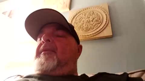 Snapshot of boolika chatting on 12.23.24 Boolika online show from 12.23.24