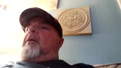 Snapshot of boolika chatting on 12.23.24 Boolika online show from 12.23.24