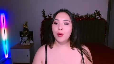 Mona online show from 12.31.24