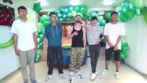 THOMAS AND DAMIAND online show from 03.03.25