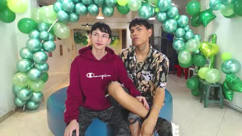 THOMAS AND DAMIAND online show from 03.05.25