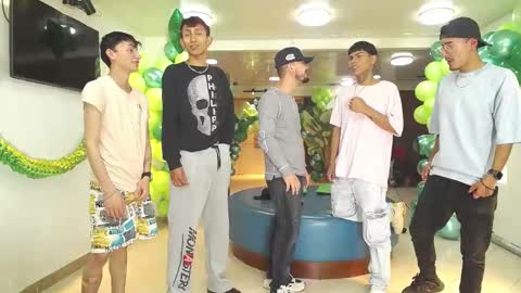 THOMAS AND DAMIAND online show from 03.11.25