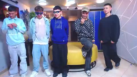 THOMAS AND DAMIAND online show from 09.27.25