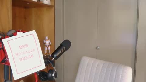 Snapshot of boss1420 chatting on 10.28.25 BOSS online show from 10.28.25