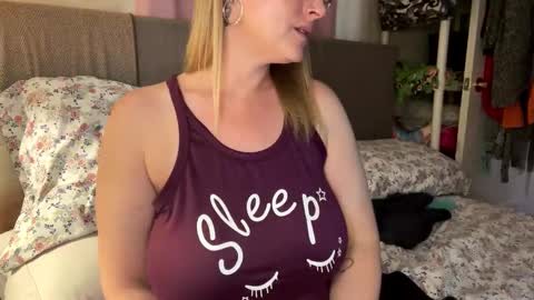 BossMom online show from 01.02.25