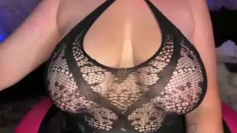 BossMom online show from 09.15.25