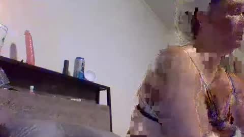 bossy_b1018 online show from 11.21.25