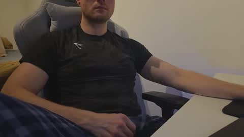 Snapshot of bottomtsinner chatting on 03.03.26 bottomtsinner online show from 03.03.26