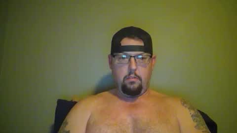 Snapshot of bowtieguy84 chatting on 04.02.26 bowtieguy84 online show from 04.02.26