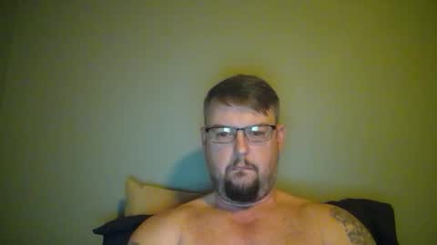 Snapshot of bowtieguy84 chatting on 04.15.26 bowtieguy84 online show from 04.15.26