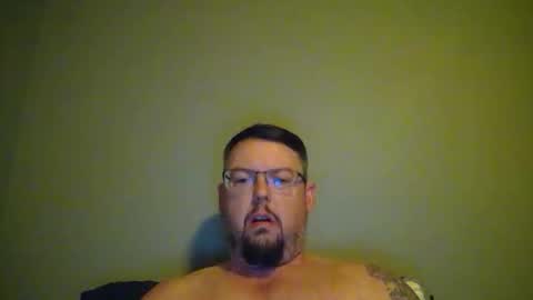 Snapshot of bowtieguy84 chatting on 05.13.26 bowtieguy84 online show from 05.13.26