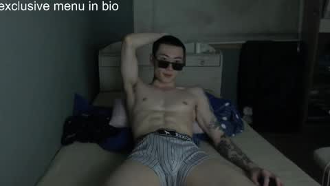 Snapshot of boxman556990 chatting on 03.25.26 boxman556990 online show from 03.25.26