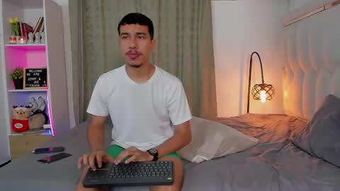 Snapshot of boy_jerry chatting on 07.12.26 boy_jerry online show from 07.12.26