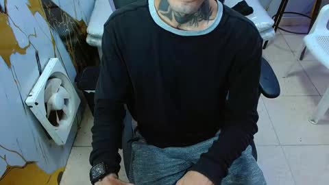 boy_tatto77 online show from 03.17.26