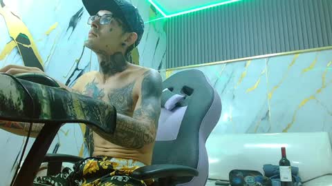 boy_tatto77 online show from 03.27.26