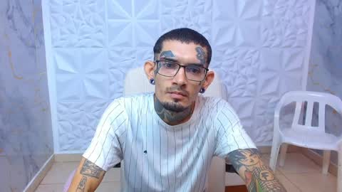 Snapshot of boy_tatto77 chatting on 05.01.26 boy_tatto77 online show from 05.01.26