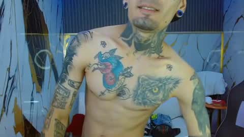Snapshot of boy_tatto77 chatting on 06.26.26 boy_tatto77 online show from 06.26.26