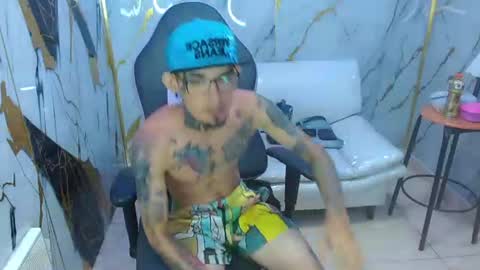 Snapshot of boy_tatto77 chatting on 07.14.26 boy_tatto77 online show from 07.14.26