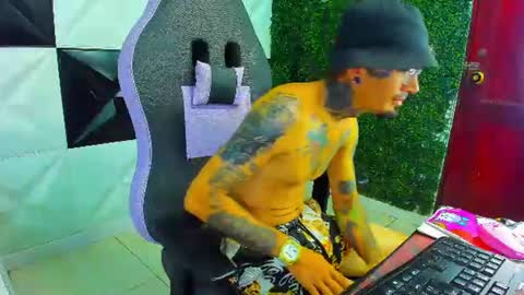 Snapshot of boy_tatto77 chatting on 07.25.26 boy_tatto77 online show from 07.25.26
