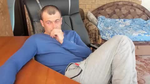 BoyApollon online show from 04.18.26